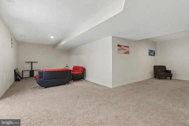 112 S MOUNTAIN DR, Carlisle, PA 17013