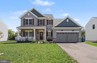 112 S MOUNTAIN DR, Carlisle, PA 17013