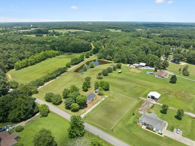 1237 Abiff Rd, Bon Aqua, TN 37025