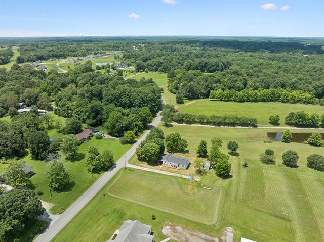1237 Abiff Rd, Bon Aqua, TN 37025