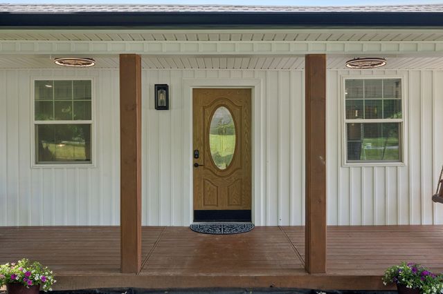 1237 Abiff Rd, Bon Aqua, TN 37025