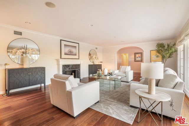 15550 Valley Vista Boulevard, Encino (los Angeles), CA 91436