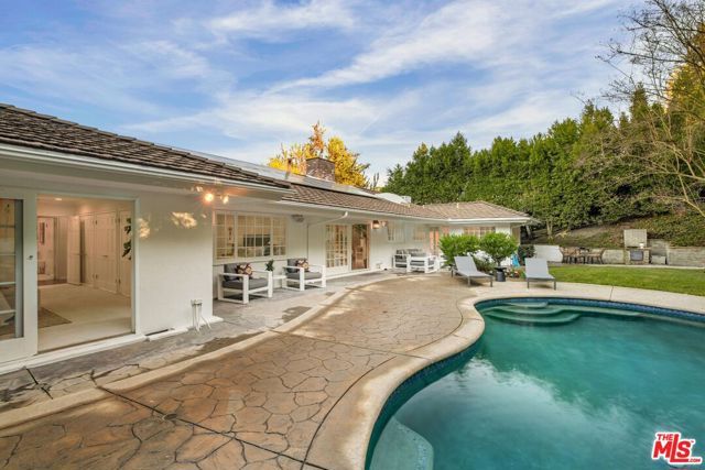 15550 Valley Vista Boulevard, Encino (los Angeles), CA 91436