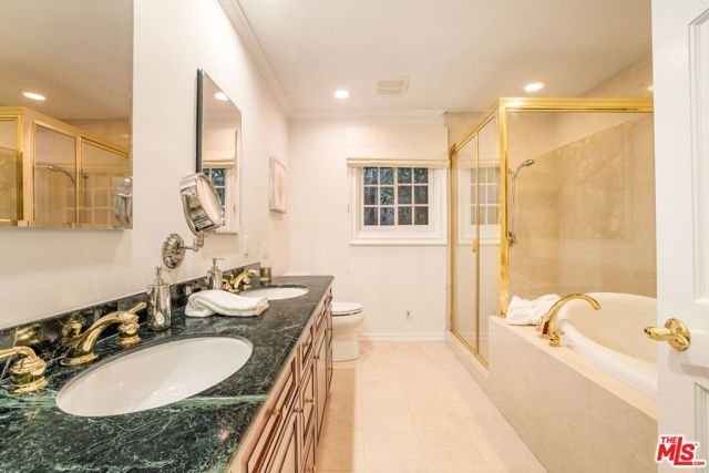 15550 Valley Vista Boulevard, Encino (los Angeles), CA 91436