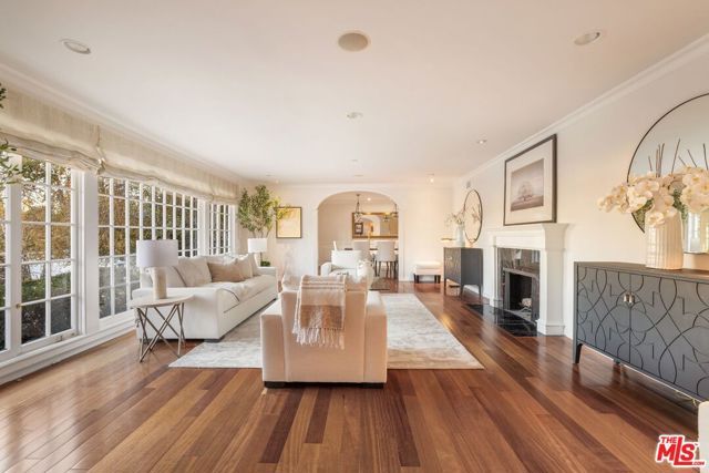 15550 Valley Vista Boulevard, Encino (los Angeles), CA 91436