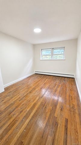 1121 Saint Lawrence Avenue, Bronx, NY 10472