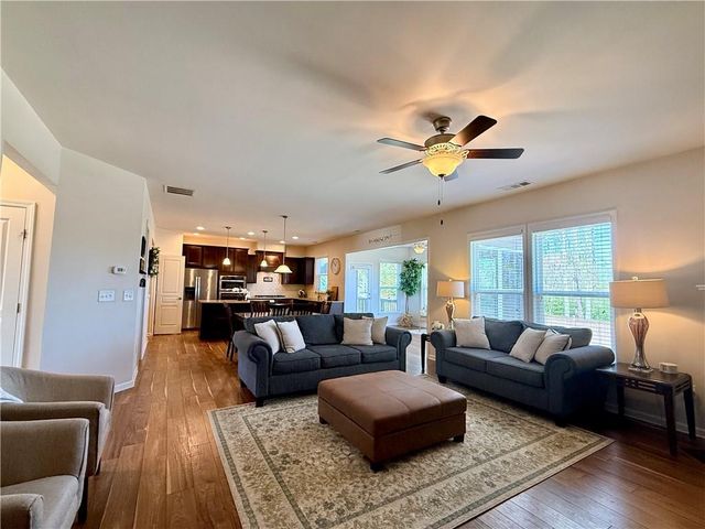 3451 Graham Way SW, Lilburn, GA 30047