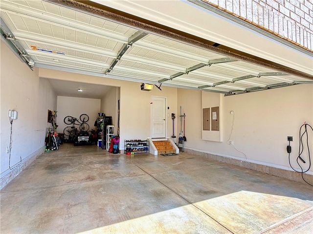 3451 Graham Way SW, Lilburn, GA 30047