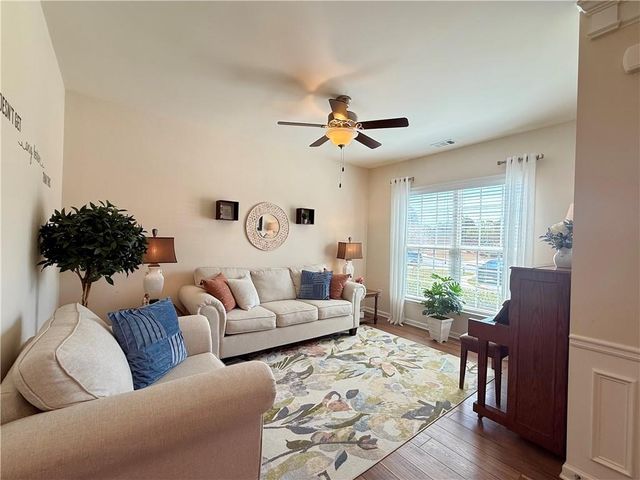 3451 Graham Way SW, Lilburn, GA 30047