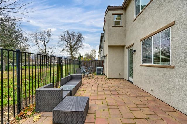 10904 Arrington Dr, Rancho Cordova, CA 95670