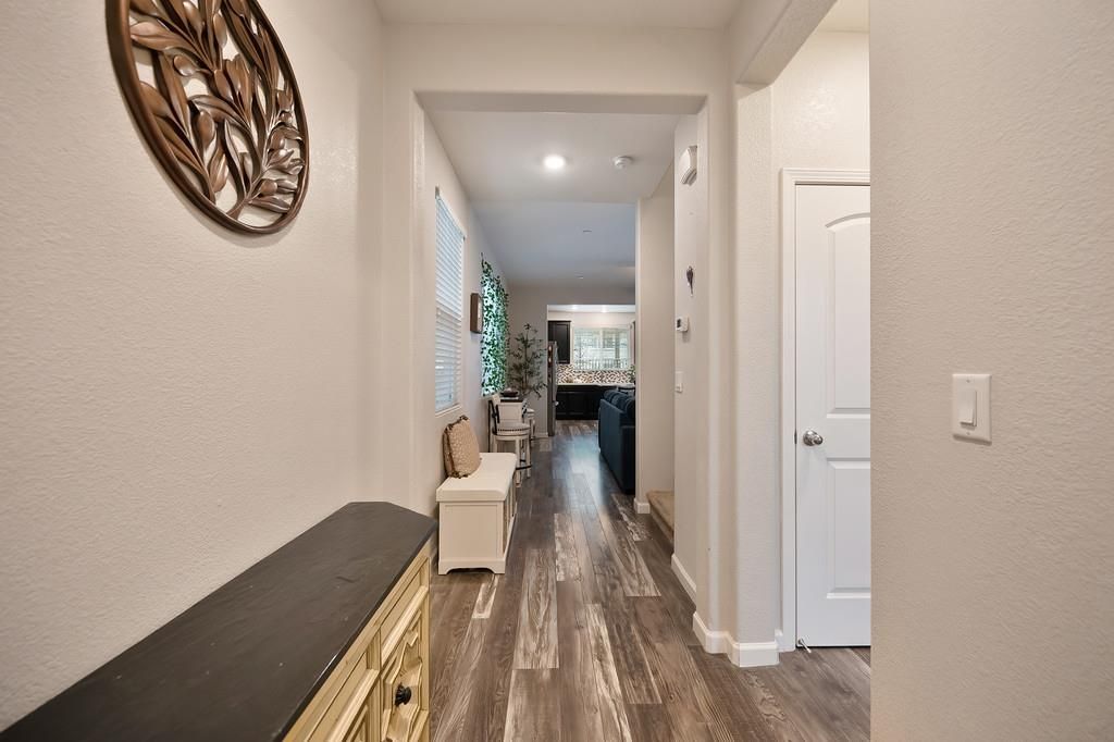 10904 Arrington Dr, Rancho Cordova, CA 95670