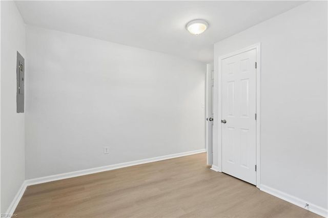 210 Cynthia DR, Hampton, VA 23666