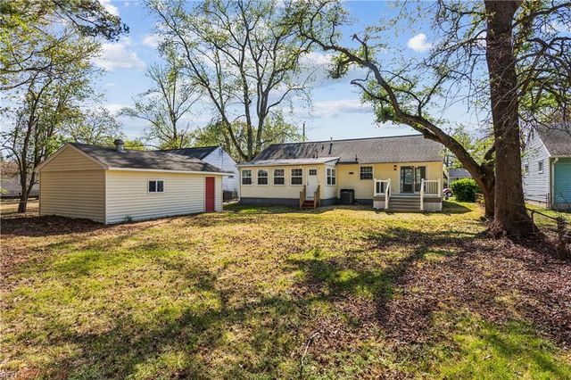 210 Cynthia DR, Hampton, VA 23666