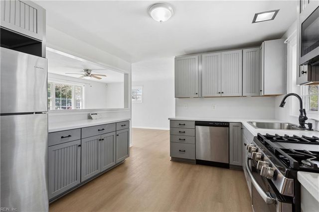 210 Cynthia DR, Hampton, VA 23666
