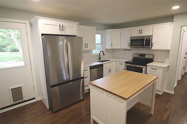 207 S 65th Street, Kansas City, KS 66111