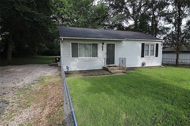207 S 65th Street, Kansas City, KS 66111