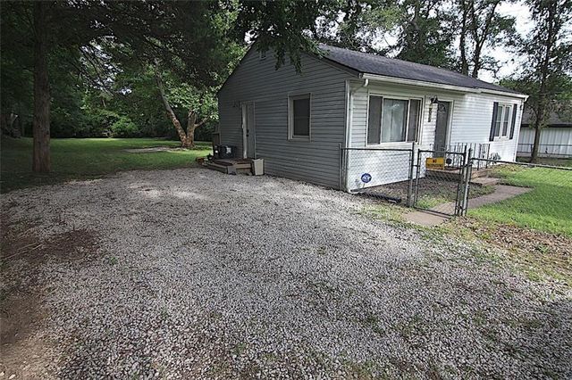 207 S 65th Street, Kansas City, KS 66111