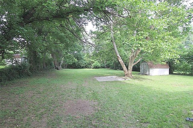 207 S 65th Street, Kansas City, KS 66111