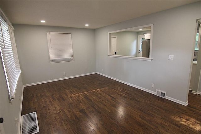 207 S 65th Street, Kansas City, KS 66111