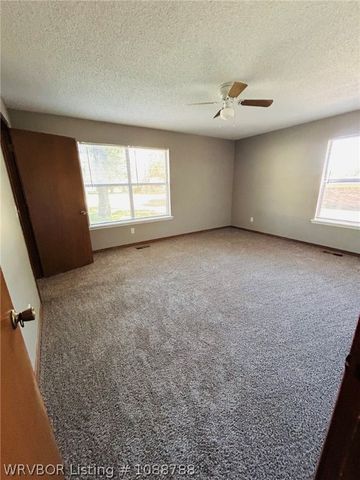 1305 Bugscuffle Road, Lavaca, AR 72941