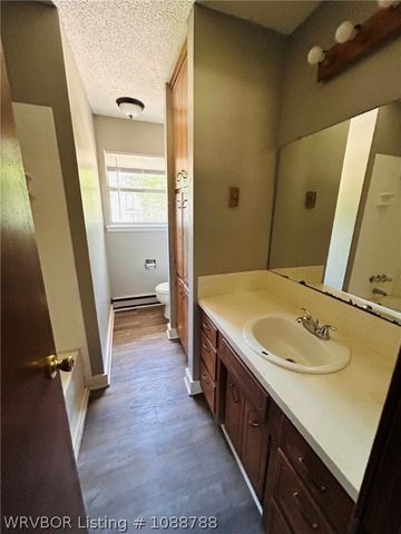 1305 Bugscuffle Road, Lavaca, AR 72941