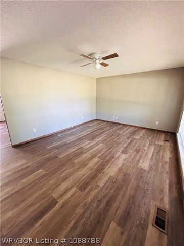 1305 Bugscuffle Road, Lavaca, AR 72941