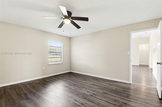 637 Mosquero Ave, Deltona, FL 32738