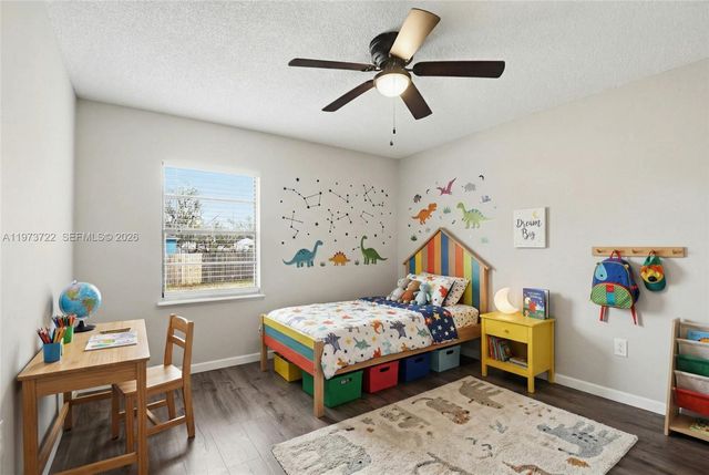 637 Mosquero Ave, Deltona, FL 32738