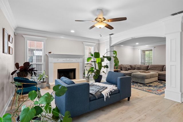 8016 Crazy Horse Lane, Fort Worth, TX 76137