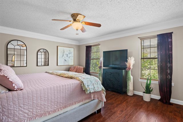 8016 Crazy Horse Lane, Fort Worth, TX 76137