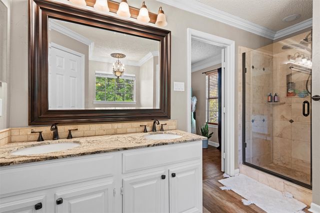 8016 Crazy Horse Lane, Fort Worth, TX 76137