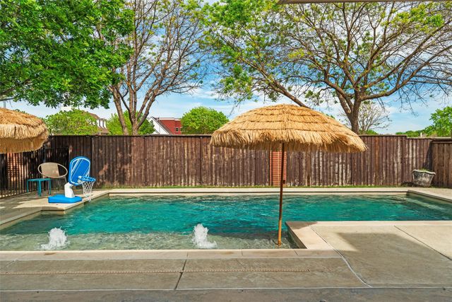 8016 Crazy Horse Lane, Fort Worth, TX 76137