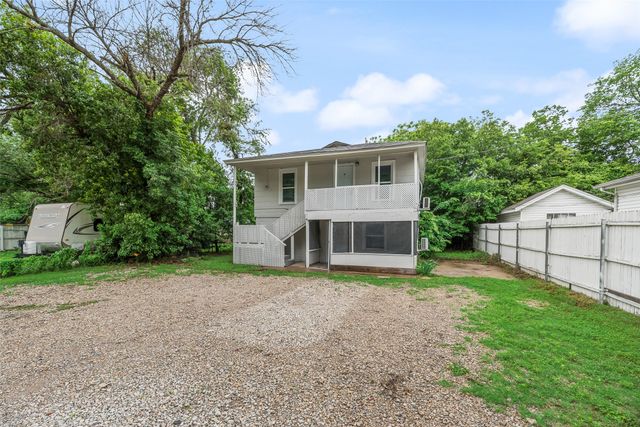 821 Bond Street, Fort Worth, TX 76114