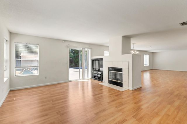 3891 Aetna Springs Way, Sacramento, CA 95834