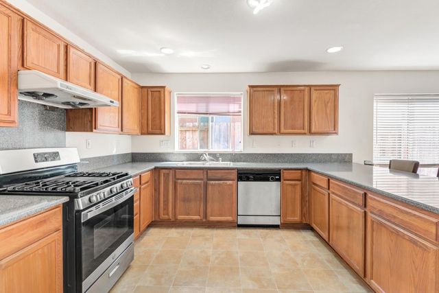 3891 Aetna Springs Way, Sacramento, CA 95834