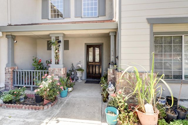 3891 Aetna Springs Way, Sacramento, CA 95834