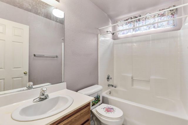 3891 Aetna Springs Way, Sacramento, CA 95834