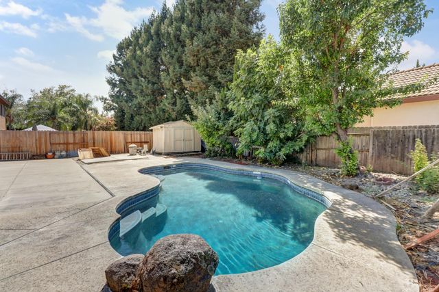 3891 Aetna Springs Way, Sacramento, CA 95834