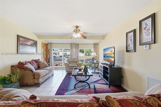 20510 Jacaranda Rd, Cutler Bay, FL 33189