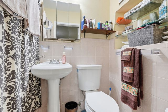 20510 Jacaranda Rd, Cutler Bay, FL 33189