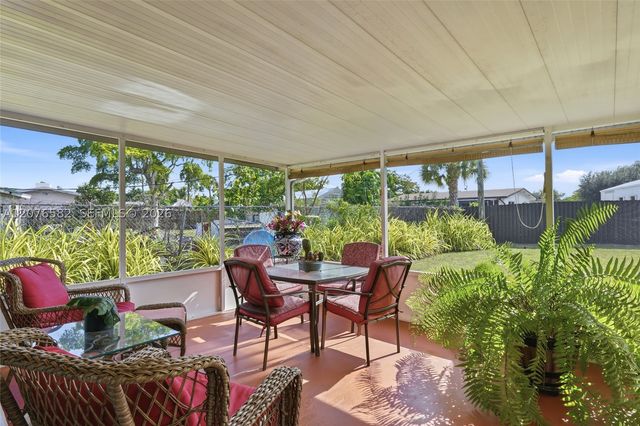 20510 Jacaranda Rd, Cutler Bay, FL 33189