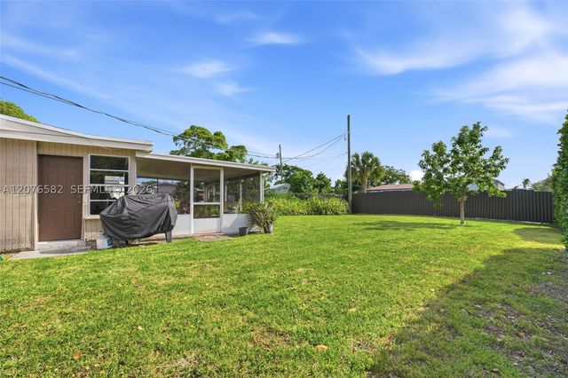 20510 Jacaranda Rd, Cutler Bay, FL 33189