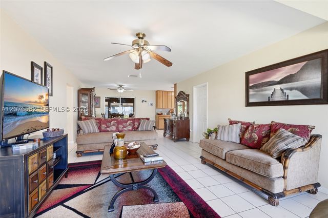 20510 Jacaranda Rd, Cutler Bay, FL 33189