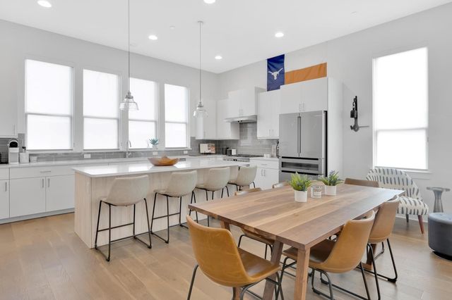 1008 Concordia Ave, Austin, TX 78705