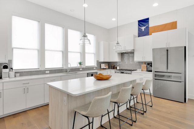 1008 Concordia Ave, Austin, TX 78705