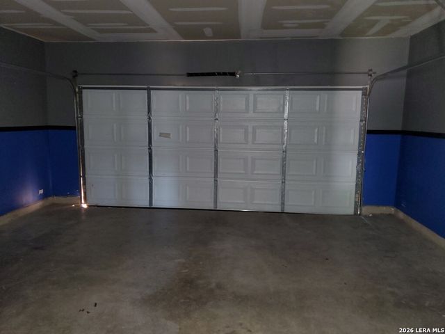 531 Pleasanton Spring, San Antonio, TX 78221