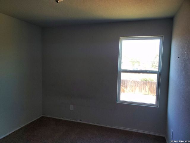 531 Pleasanton Spring, San Antonio, TX 78221