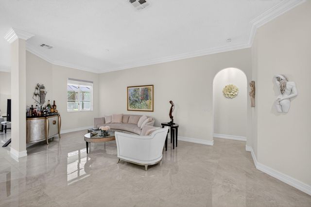 8642 Plum Cay, Royal Palm Beach, FL 33411