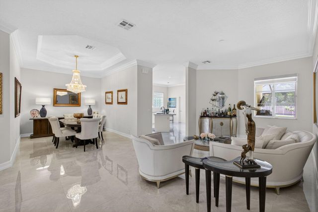 8642 Plum Cay, Royal Palm Beach, FL 33411
