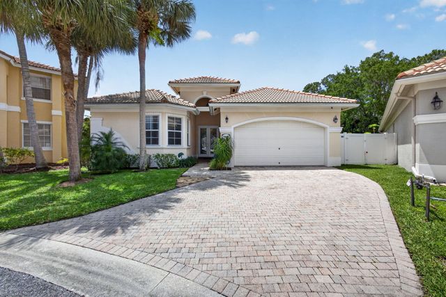 8642 Plum Cay, Royal Palm Beach, FL 33411